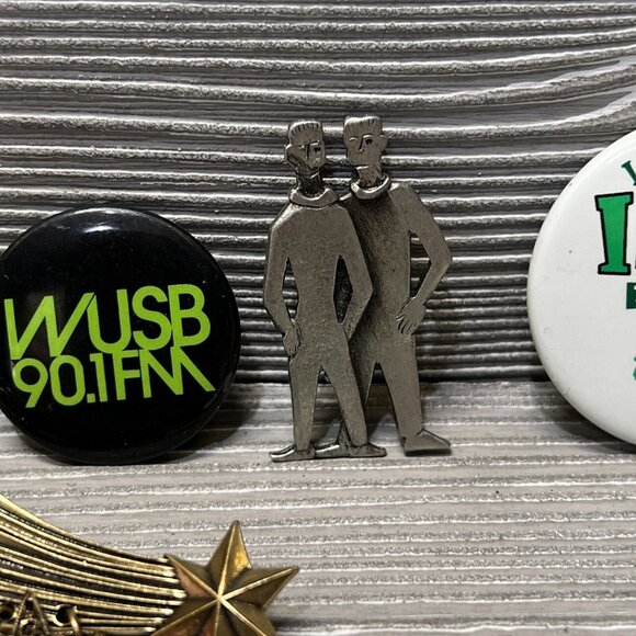 Mixed Vintage Funky & Fun Buttons Pins Pinbacks Lot of 15 Assorted Quirky - Picture 6 of 10